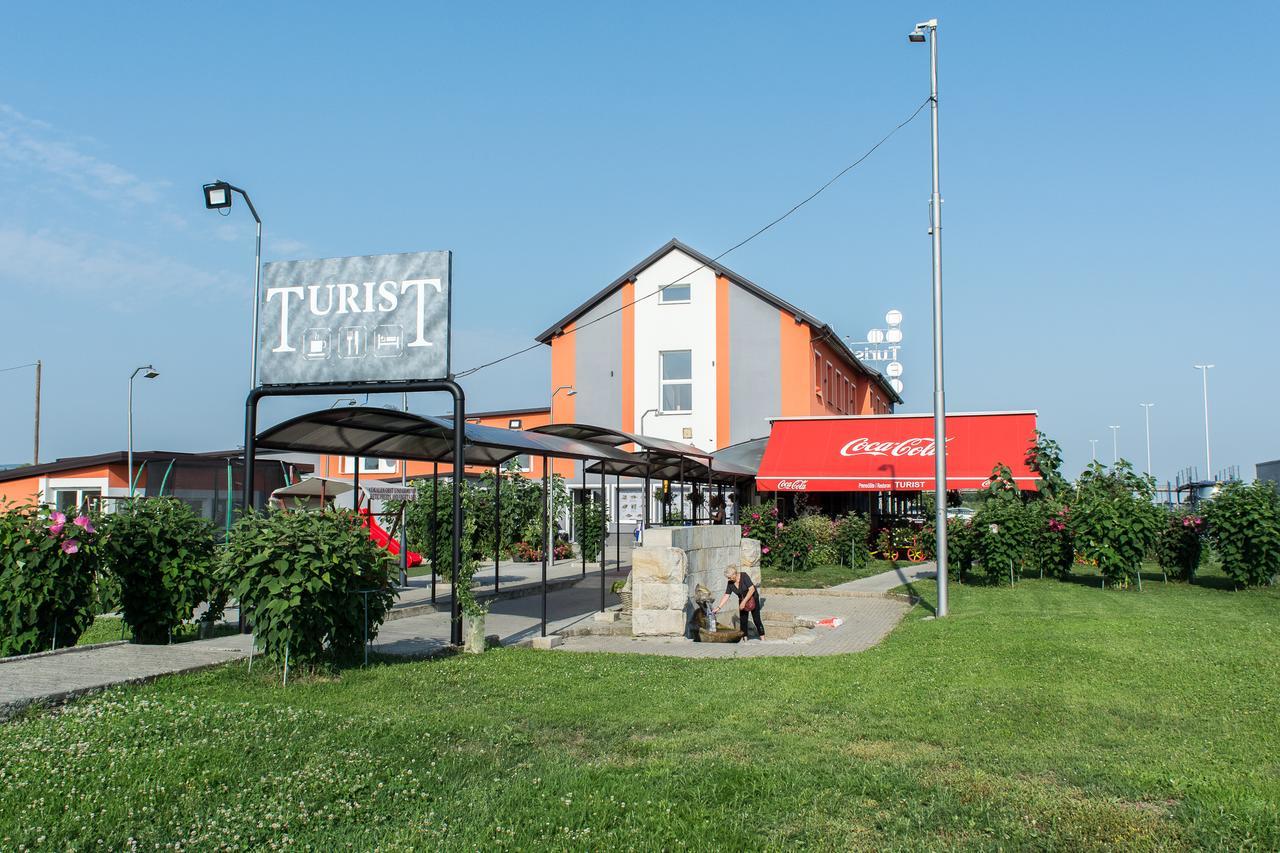 Bed And Breakfast Turist Staro Petrovo Selo Экстерьер фото